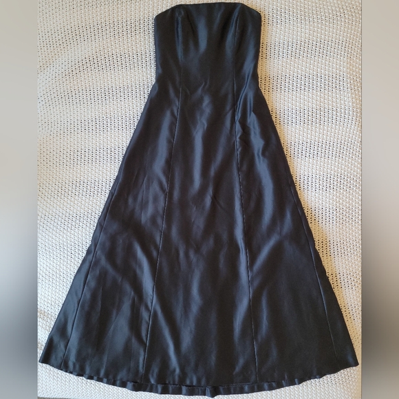 Vivian Dessy Diamond for Dessy Creations Full Length Strapless Black Satin Gown - Picture 1 of 16